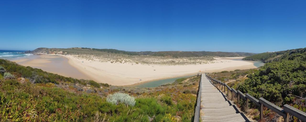 Monte Clerigo - Aljezur - Apartamento T2 エクステリア 写真